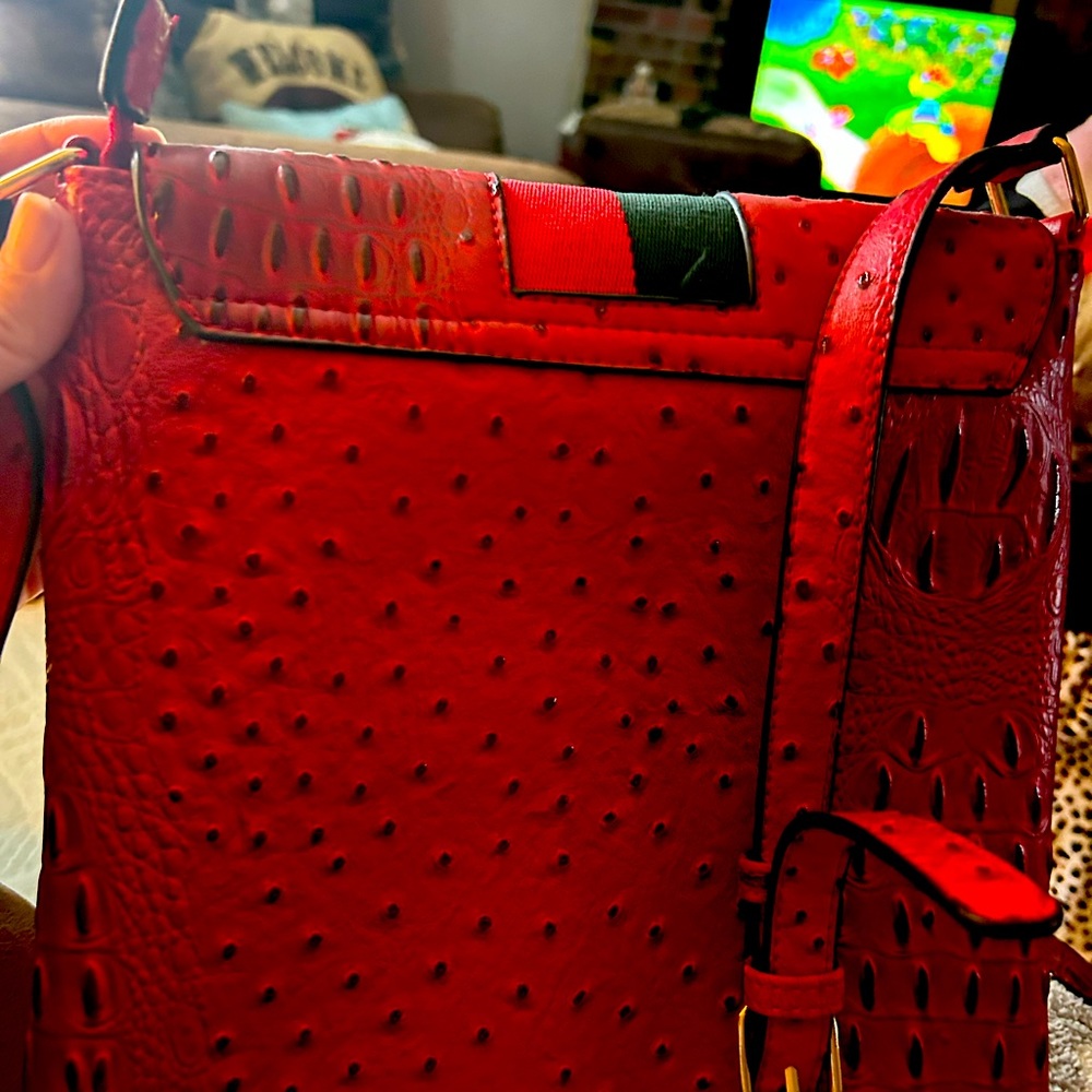 Off brand bee purse